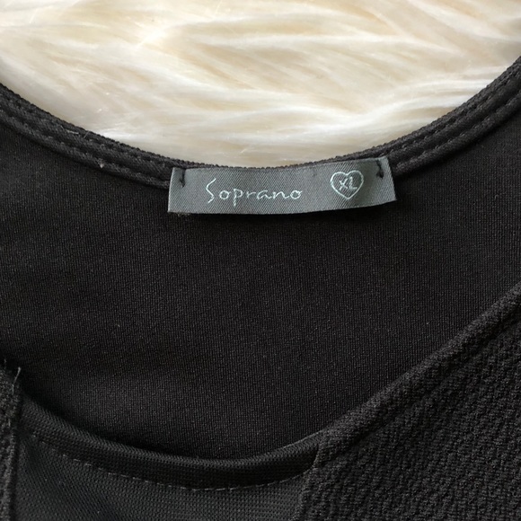 LBD with Mesh Inserts - Picture 6 of 6